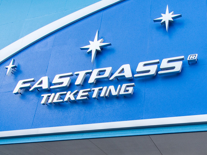 19年最新版 ディズニーランドファストパスの取り方まとめ 注意点や攻略法