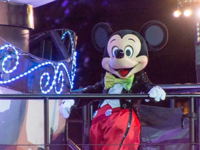 18 ミッキーコスプレのポイントまとめ ディズニーハロウィンで仮装を楽しもう