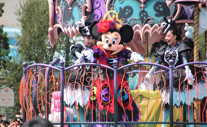 混雑予想 2019年10月のディズニーはハロウィン本番 パレード 仮装