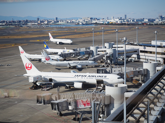 羽田空港 スカイステーションとは 営業時間 アクセス方法まとめ 展望デッキでビール