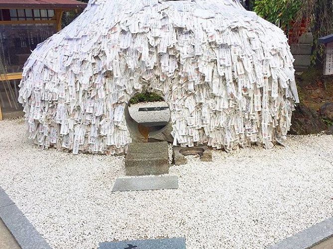 要注意 京都で話題の縁切り神社 安井金比羅宮 がヤバい 怖すぎる