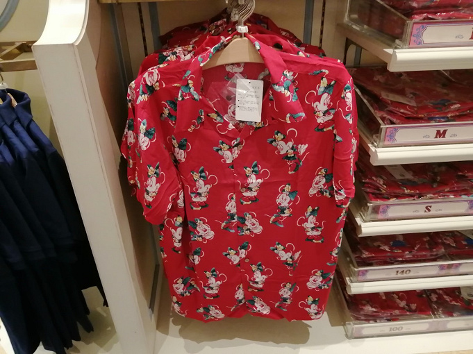 最新 ディズニーランド シーで買えるアロハシャツまとめ 夏のパークコーデにおすすめ
