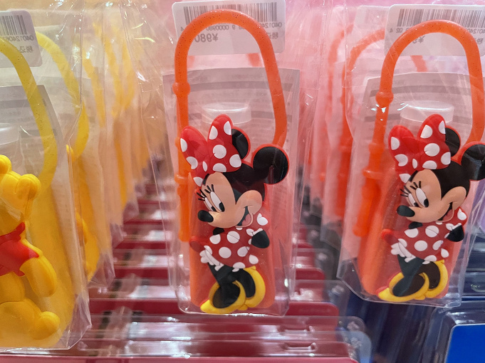 ハンドジェル ディズニーランド シーで買えるグッズまとめ お土産にもぴったり