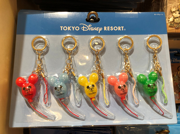 必見 ディズニーで買える風船12選 値段 販売場所まとめ 風船の持ち歩き注意点 持ち帰り方法も