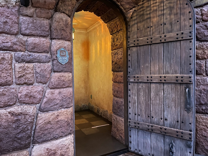 ディズニーシーの喫煙所 場所 タバコ販売ショップまとめ