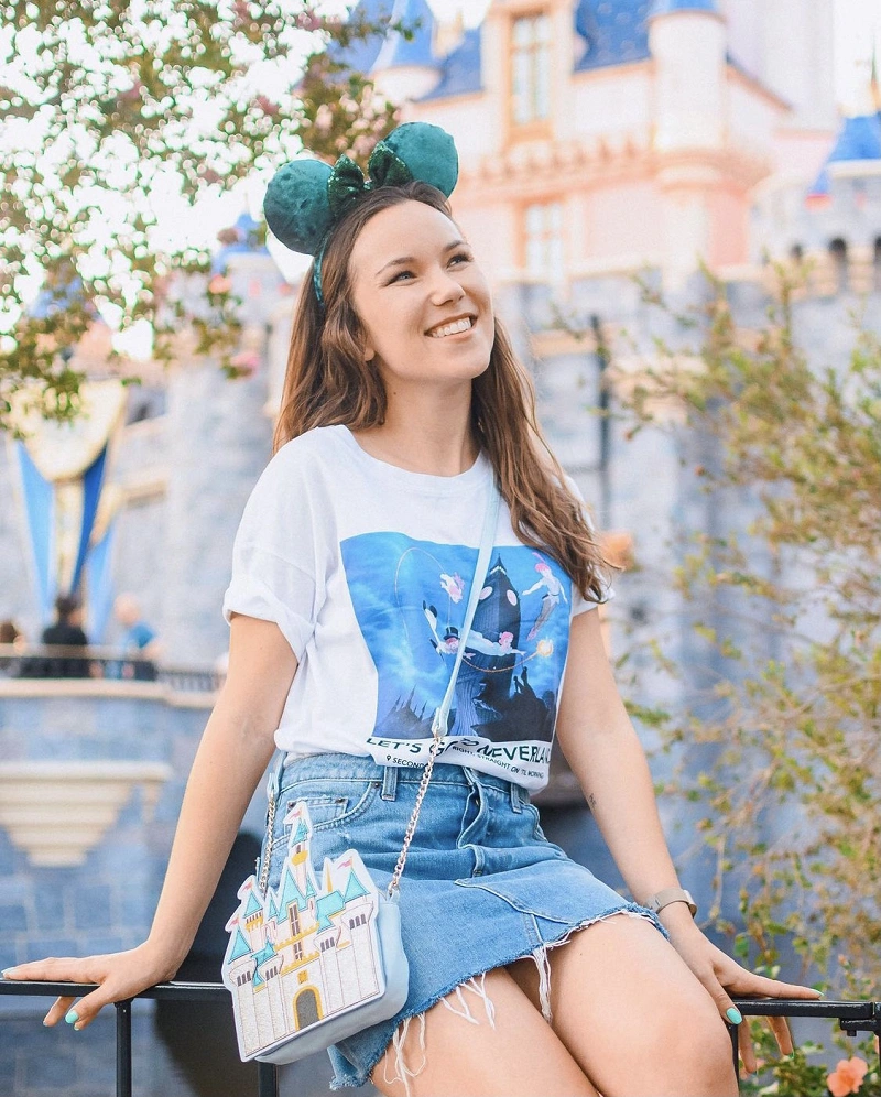 22 おすすめディズニーtシャツコーデ選