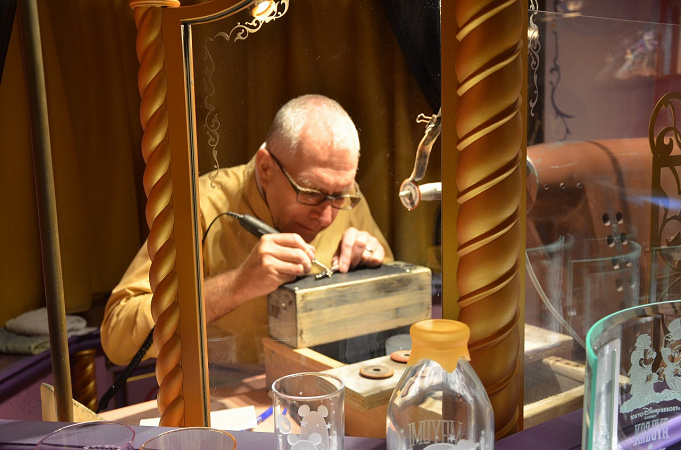 21 ディズニーのガラスグッズ21選 ガラスの靴 グラス 雑貨等 おそろい ペア 名入れグッズ 21 ディズニーのガラスグッズ21選 ガラスの靴 グラス 雑貨等 おそろい ペア 名入れグッズ