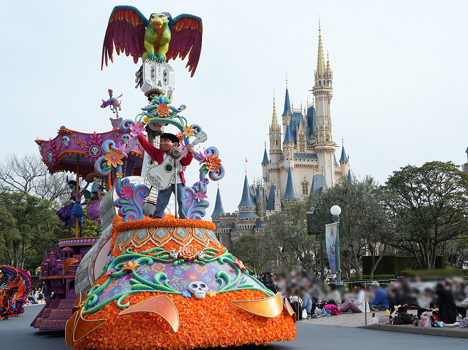 ディズニーのスニークとは いつ行われる 新イベントのリハーサルに出会えたらラッキー