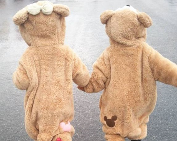 ディズニーのキャラクターコーデ24選 ランド シーへ行く時の服装の参考にしよう