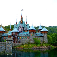 香港ディズニーのアナ雪エリア攻略ガイド!ワールドオブフローズンのアトラクション、フード、グッズ、グリーティング!