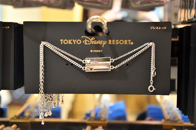 ディズニーシーお土産27選 値段別おすすめグッズをご紹介 彼氏彼女 友達 家族に ディズニーシーお土産27選 値段別おすすめグッズをご紹介 彼氏彼女 友達 家族に