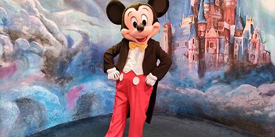 上海ディズニーのミッキーグリーティング「ミートミッキー」徹底解剖!待ち時間や人気度は?コスチュームは燕尾服!