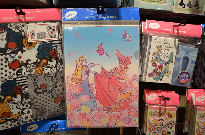 希少 オーロラ姫グッズ6選 ディズニーランド シーの眠れる森の美女のプリンセスグッズ