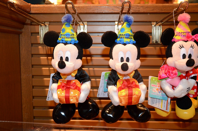 18 ディズニーの誕生日プレゼントに バースデーグッズ 3種類が登場