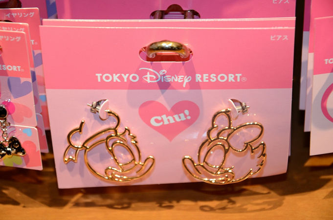 ディズニーのピアス イヤリング64種類まとめ ランド シーの人気アクセサリー