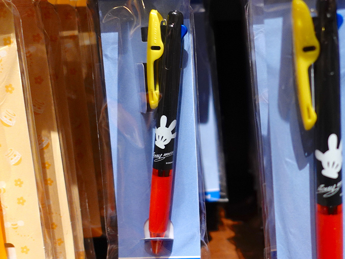 最新 ディズニーランド シーのボールペン選 バラマキ土産に人気のボールペンセットも