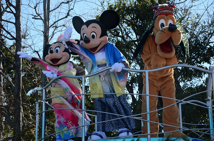 お正月ディズニーイベントまとめ 来年はミッキーが主役 年越しイベント 混雑についても