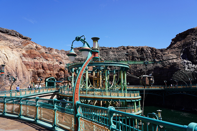 ランドとシーどっちがおすすめ 子供と行くディズニーリゾート