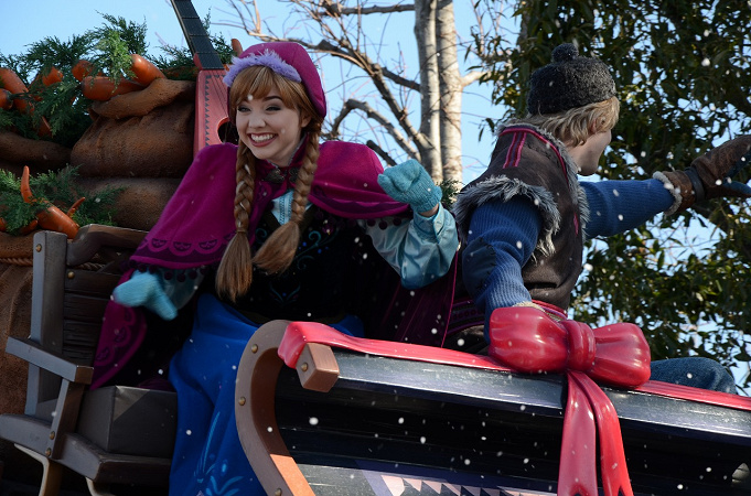 最新 フローズンファンタジーパレード停止位置 鑑賞場所 アナとエルサのフローズンファンタジー18