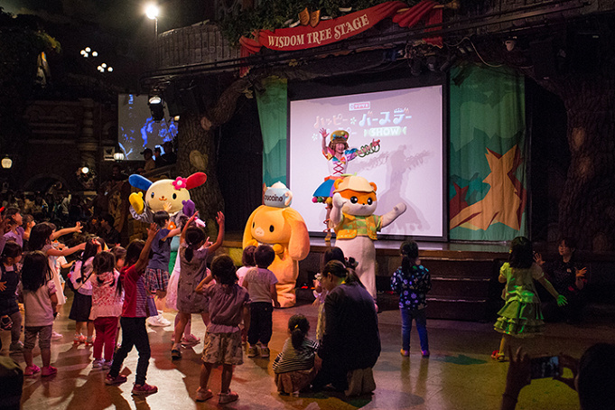 必見 サンリオピューロランドで誕生日をお祝い 特典やシール ケーキでサプライズも