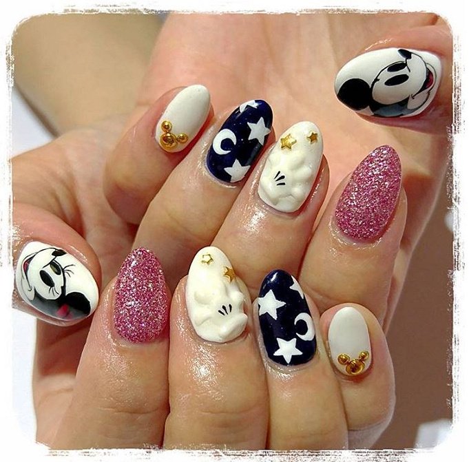 最新 ミッキーネイルの持ち込みデザイン選 シンプル イベント 季節のかわいいネイル