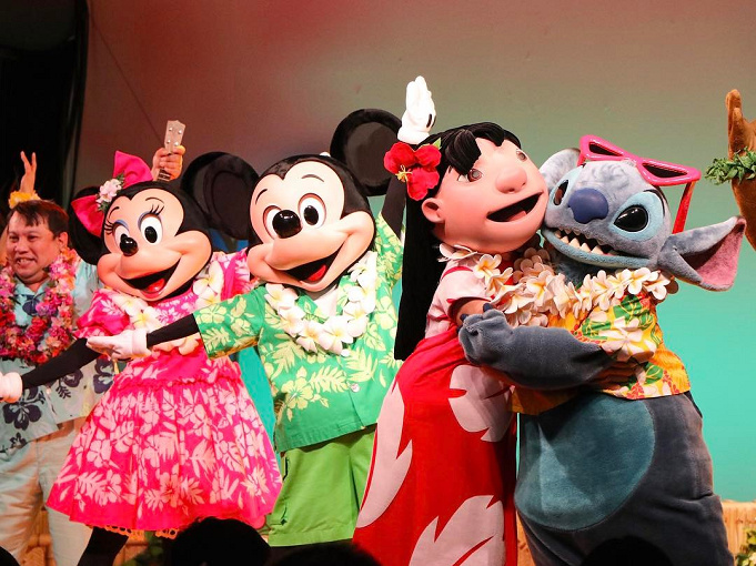 19 ディズニーランドのグリーティング3選 会える場所まとめ フリー キャラクターダイニングも