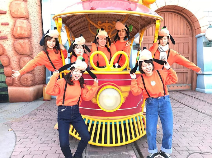 夏秋 ディズニーお揃いコーデ30選 双子 グループ ディズニーバウンドまとめ 夏秋 ディズニーお揃いコーデ30選 双子 グループ ディズニーバウンドまとめ