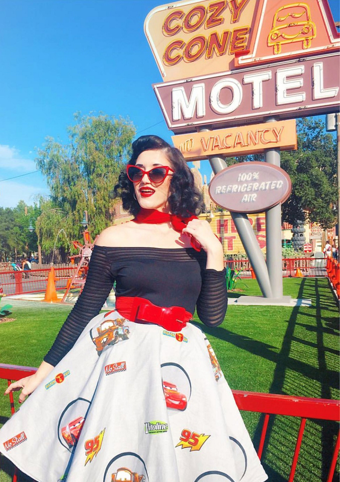 19 ディズニーコーデの新定番 ダッパーコーデ とは ポイント コーデ例まとめ