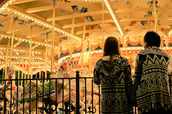 ディズニーをカップルで楽しむ方法 別れ対策 おすすめコーデやアトラクションも ディズニーをカップルで楽しむ方法 別れ対策 おすすめコーデやアトラクションも