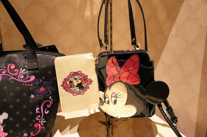 9 発売 ディズニー アナスイコラボグッズ選 ポーチ 財布 アクセサリーなど