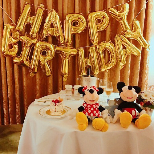 ディズニーランド 誕生日におすすめのレストラン5選 レストランの予約方法 バースデーシール ディズニーランド 誕生日におすすめのレストラン5選 レストランの予約方法 バースデーシール