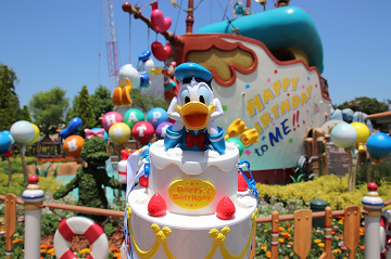 保存版 ディズニーキャラクターの誕生日一覧 ミッキー ドナルド