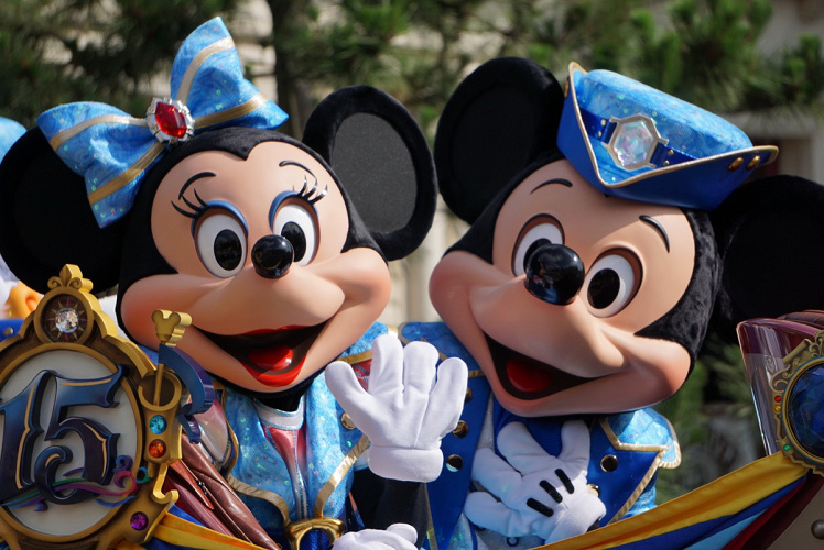 女子必見 ディズニーランドで買うべき彼氏へのお土産選 女子必見 ディズニーランドで買うべき彼氏へのお土産選