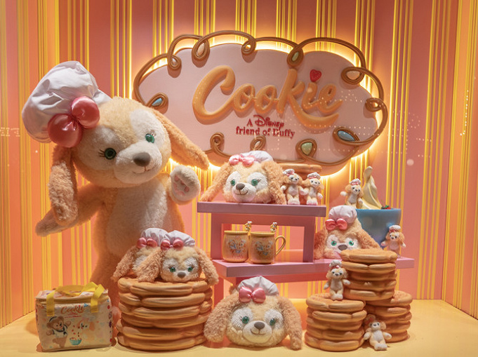 香港ディズニー 限定のダッフィーグッズまとめ 人気の名入れイヤーハットやクッキーグッズなど