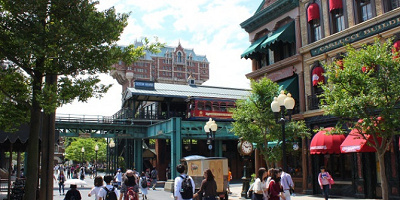 【ディズニー予算】1万円で豪華なディズニーを楽しもう!贅沢な食事や手作りグッズも