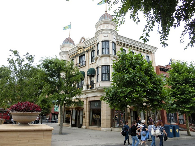 ダッフィー着ぐるみまとめ 公式グッズの値段 販売場所 自作 リメイク方法も ダッフィー着ぐるみまとめ 公式グッズの値段 販売場所 自作 リメイク方法も