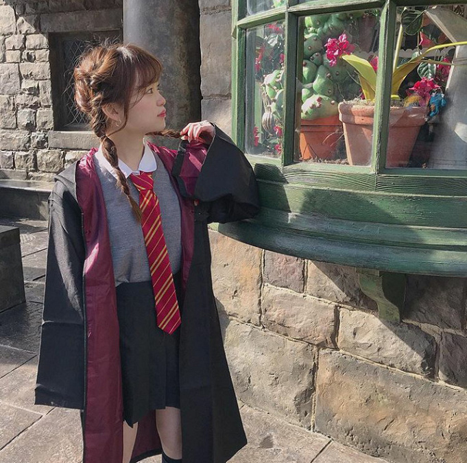 Usj ハリーポッター風写真の撮り方 ハリポタエリアでおすすめの撮影場所 ポーズ 服装など