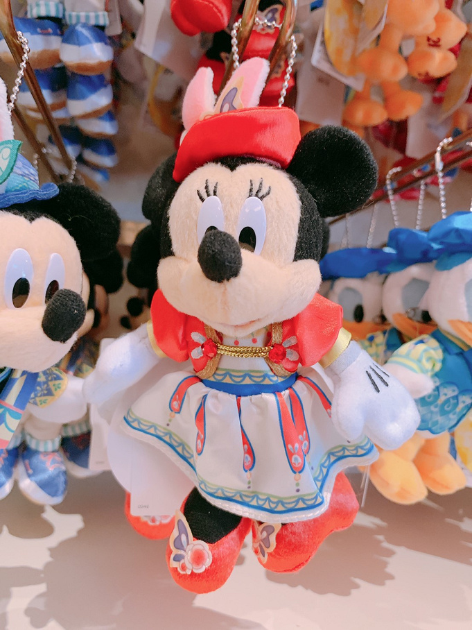 シリーズ別 ディズニーぬいぐるみバッジまとめ 19年に発売されたランド シー限定グッズ