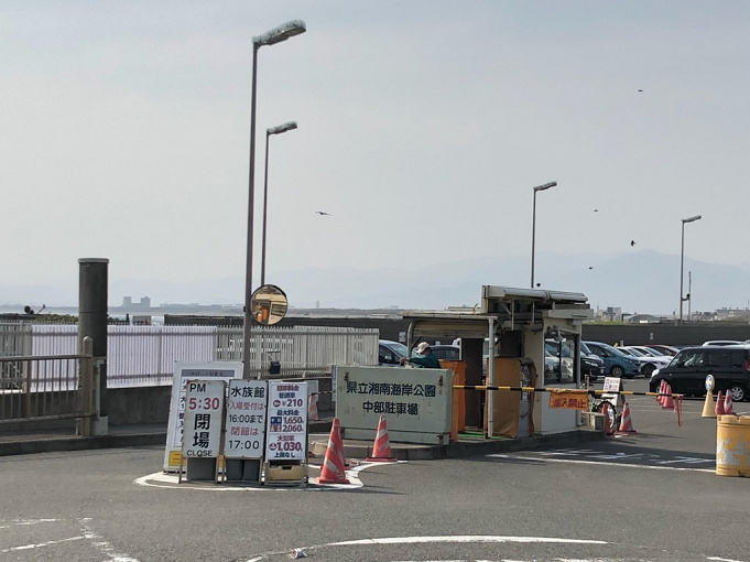 江ノ島水族館 えのすい駐車場ガイド 主要な周辺駐車場の料金 混雑 注意点 アクセスまとめ