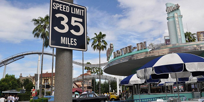 【USJ】メルズドライブイン前の車6台を解説!博物館レベルのアメ車たち、その価値は数千万円!?