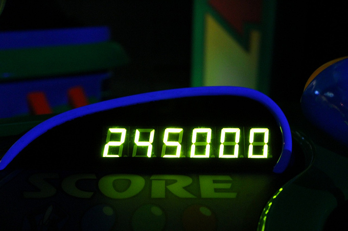 Tdl アストロブラスターの隠れ高得点的を攻略 子供でも近距離から狙える1万点ポイントはココ Tdl アストロブラスターの隠れ高得点的を攻略 子供でも近距離から狙える1万点ポイントはココ