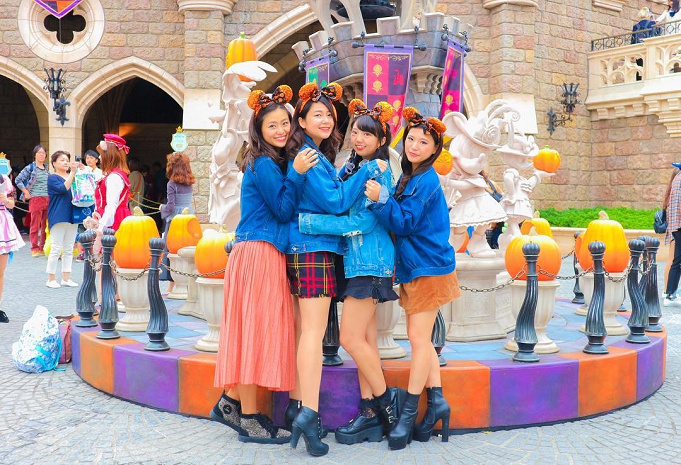 19秋 9月のディズニーの服装まとめ 気温 天気別のおすすめは コーデ例や持ち物も