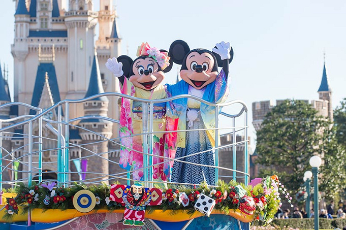 お正月ディズニーイベントまとめ 来年はミッキーが主役 年越しイベント 混雑についても