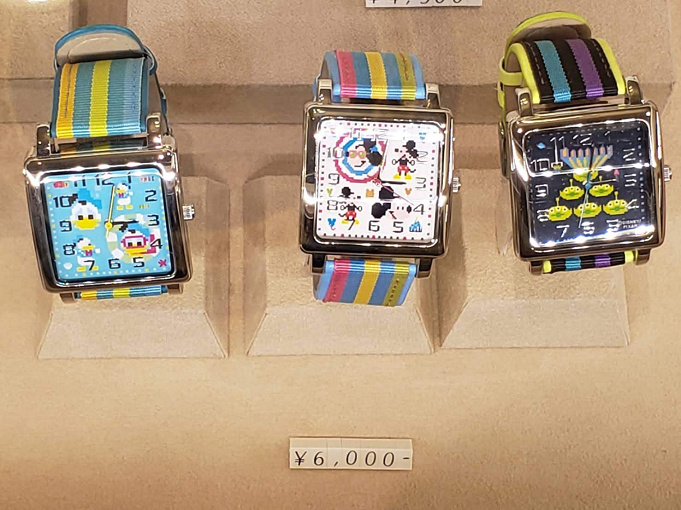 ミッキー腕時計 ディズニーリゾートで買える腕時計まとめ レディース メンズ ペアデザインなど種類豊富