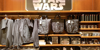 【12/2発売】スターウォーズ×スターツアーズグッズ21選!ディズニーランド限定の映画公開記念グッズ!