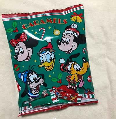 必見 ディズニーで買えるキャラメル お土産におすすめのお菓子 パークで楽しめるスイーツ ドリンクも 必見 ディズニーで買えるキャラメル お土産におすすめのお菓子 パークで楽しめるスイーツ ドリンクも
