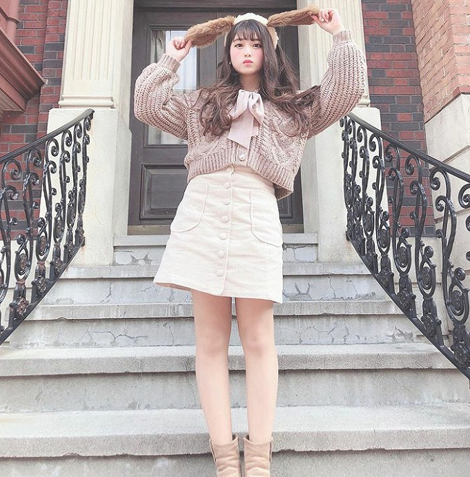 ユニバの春コーデ9選 春カラーにパークグッズを追加したコーデで春のユニバを楽しもう