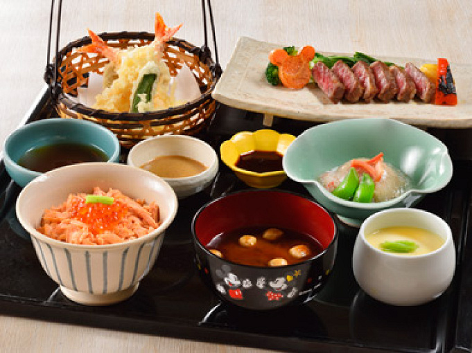ディズニーの和食レストランはこの3つ 北斎 櫻 花 限定メニューも