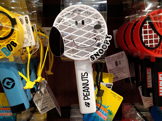 Usj 年の夏グッズ総まとめ 扇風機 サングラス 冷感タオルなどが販売中