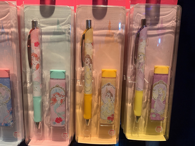 21春夏 ディズニーランドのお土産グッズ総まとめ 新エリア 美女と野獣グッズも登場